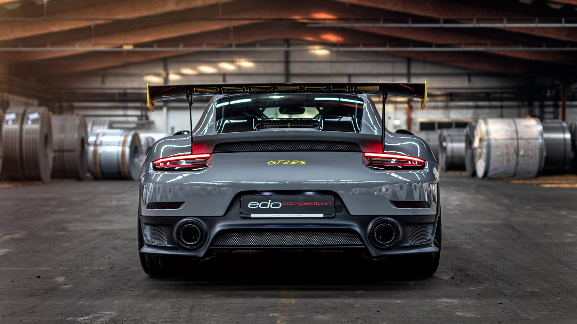 陈佳佩拉卡尼同组较量蝶泳决赛